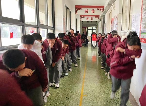 消防演练 (2) 消防演练 (2)